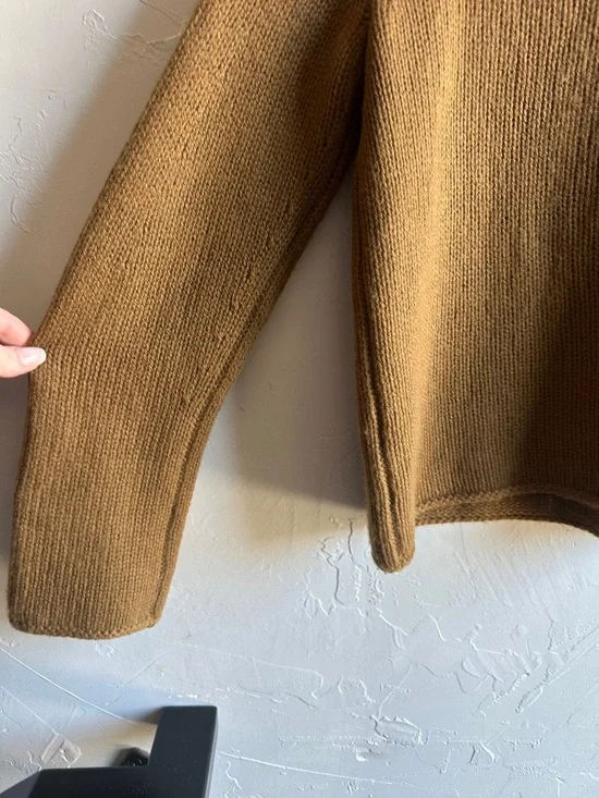 Vince 100% Cashmere Sweater Camel Minimalist Quiet Luxury Capsule Sz M - Picture 4 of 12